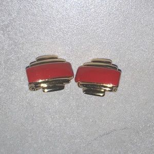 Vintage signed Monet Clip On Earrings red & Gold Gold Tone